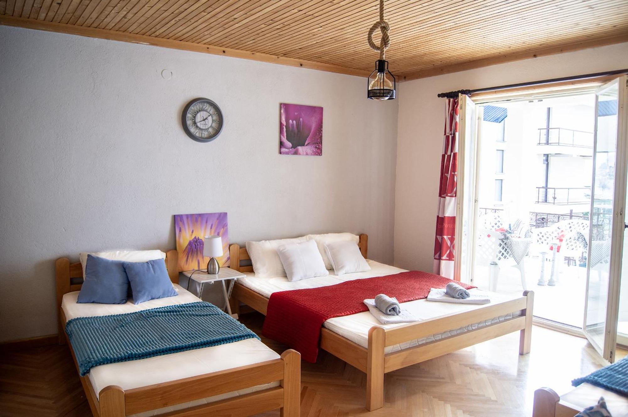 Villa Lakeview Paradise Peštani Екстериор снимка