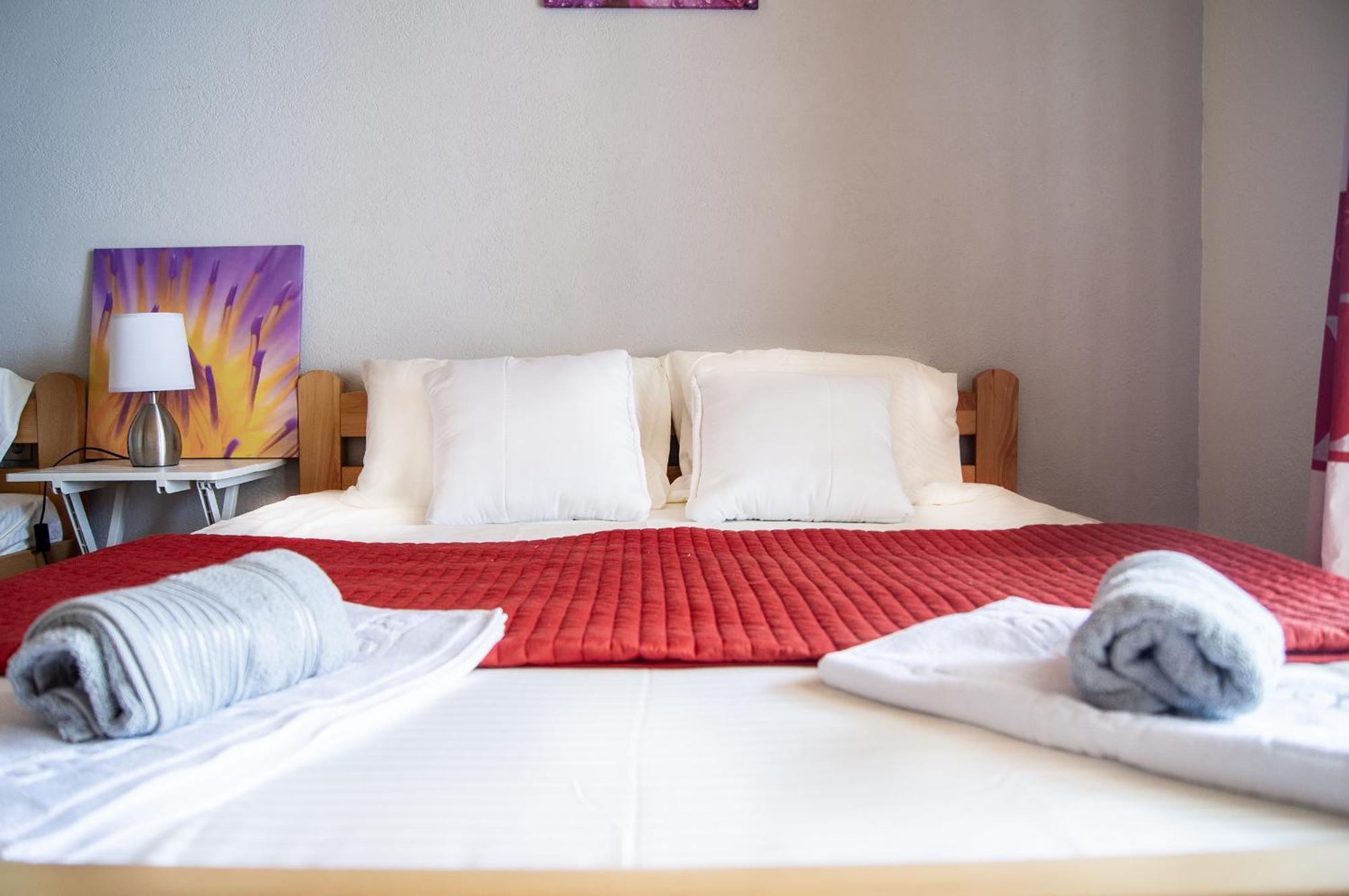 Villa Lakeview Paradise Peštani Екстериор снимка