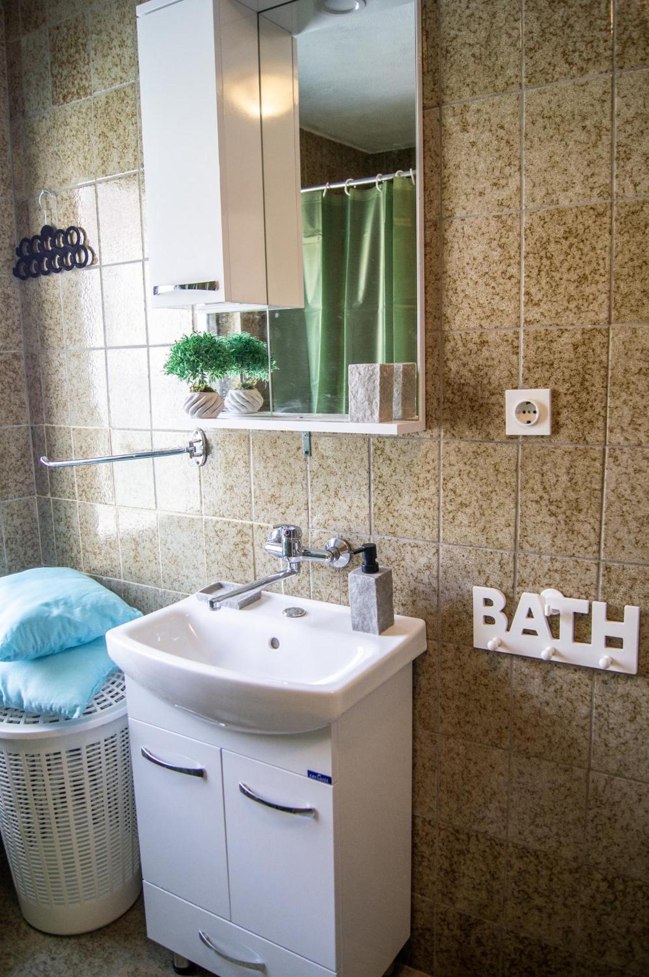 Villa Lakeview Paradise Peštani Екстериор снимка