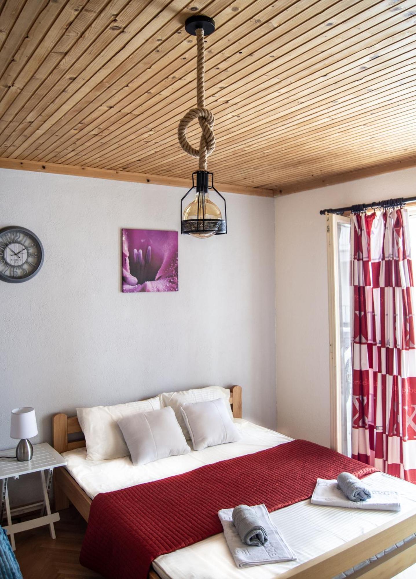 Villa Lakeview Paradise Peštani Екстериор снимка