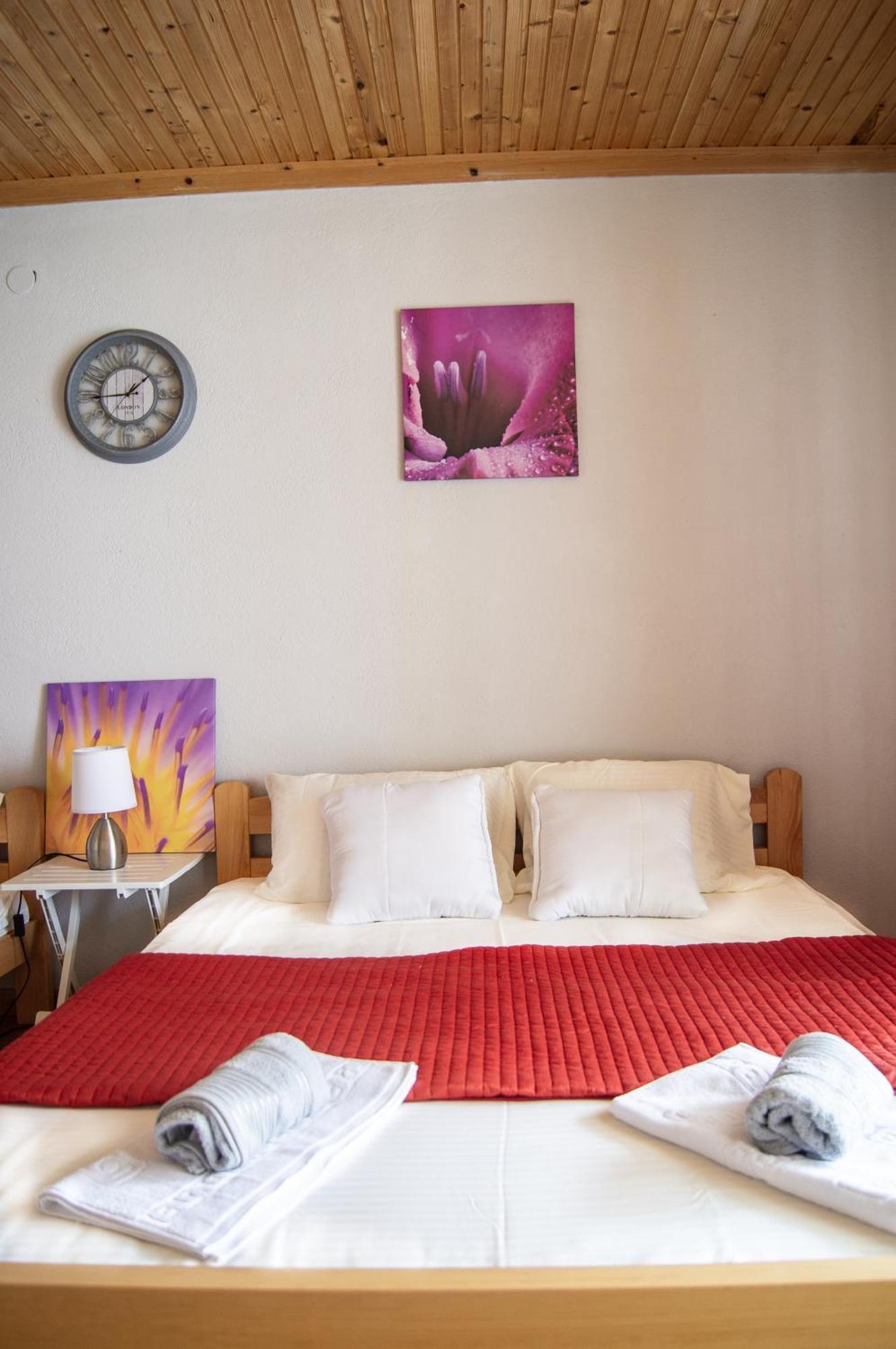 Villa Lakeview Paradise Peštani Екстериор снимка