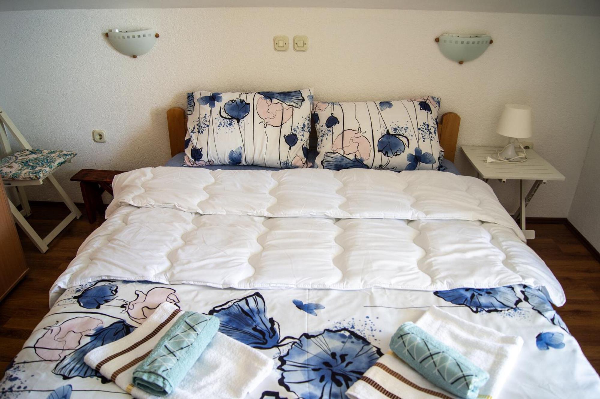 Villa Lakeview Paradise Peštani Екстериор снимка