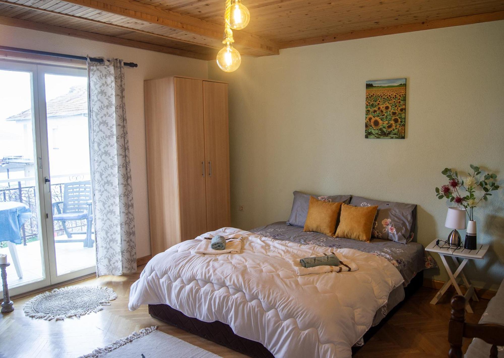 Villa Lakeview Paradise Peštani Екстериор снимка