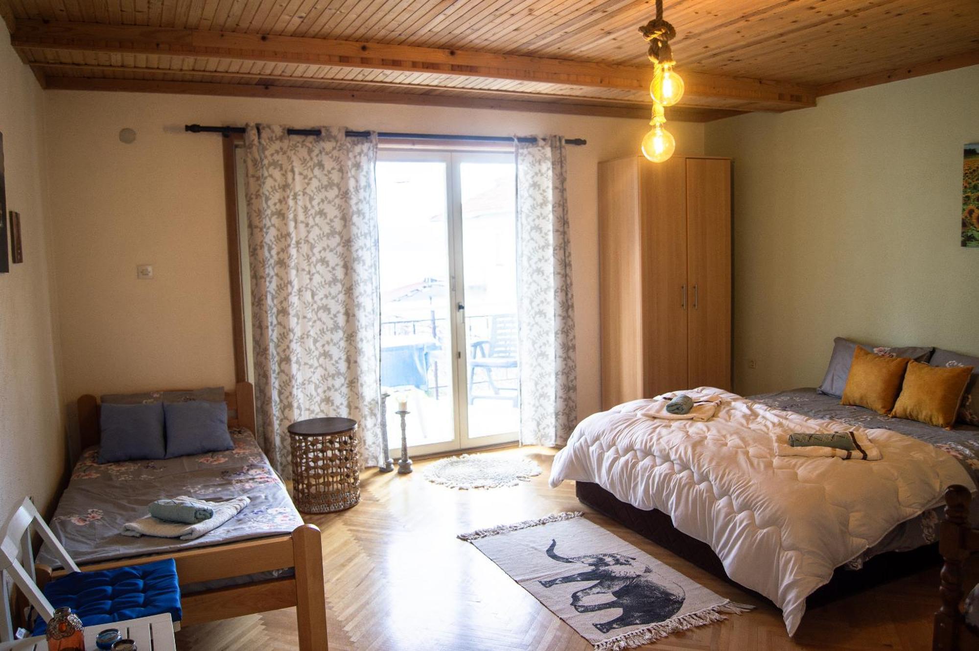Villa Lakeview Paradise Peštani Екстериор снимка